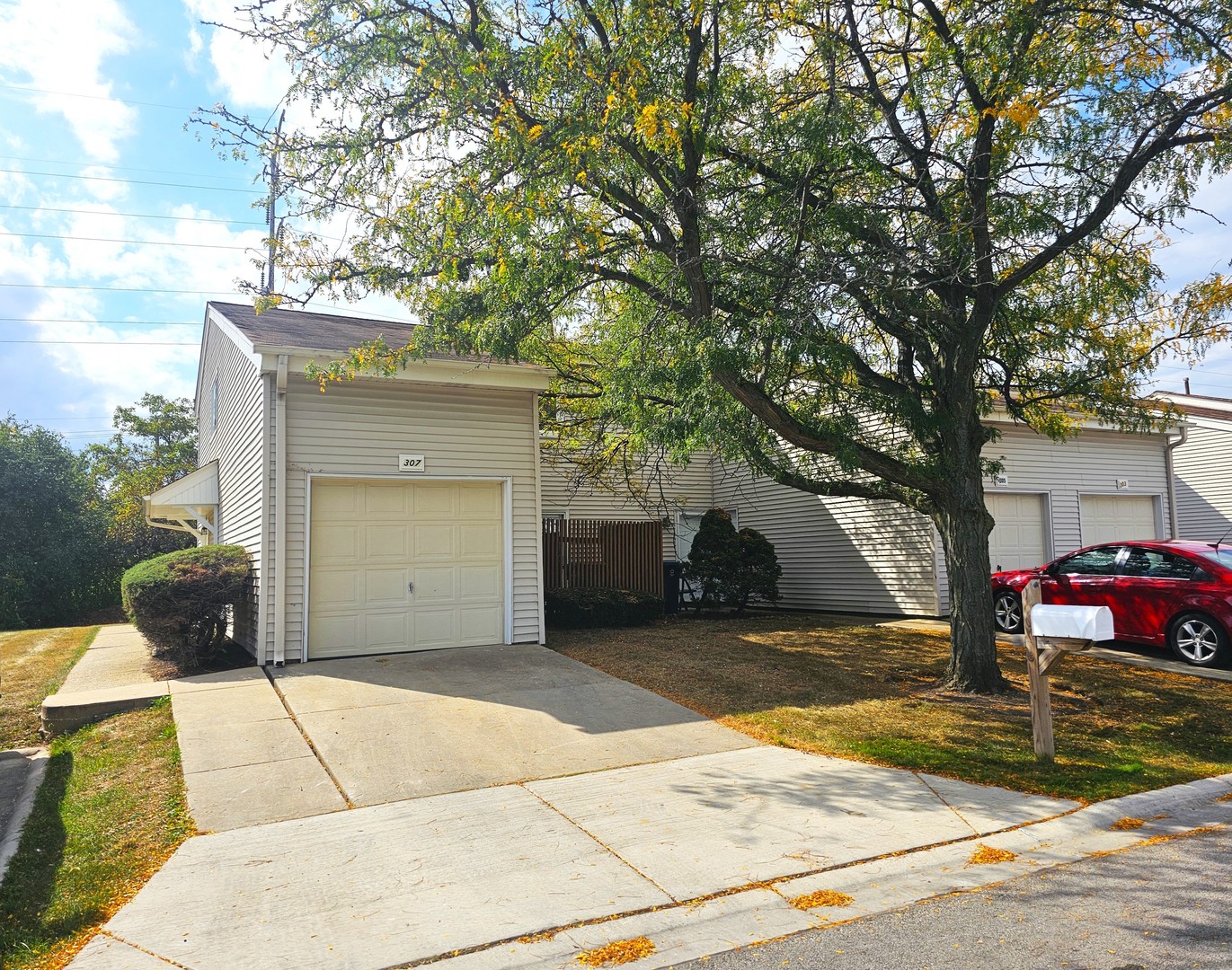 307 E Alpine Drive, Glendale Heights, IL 60139