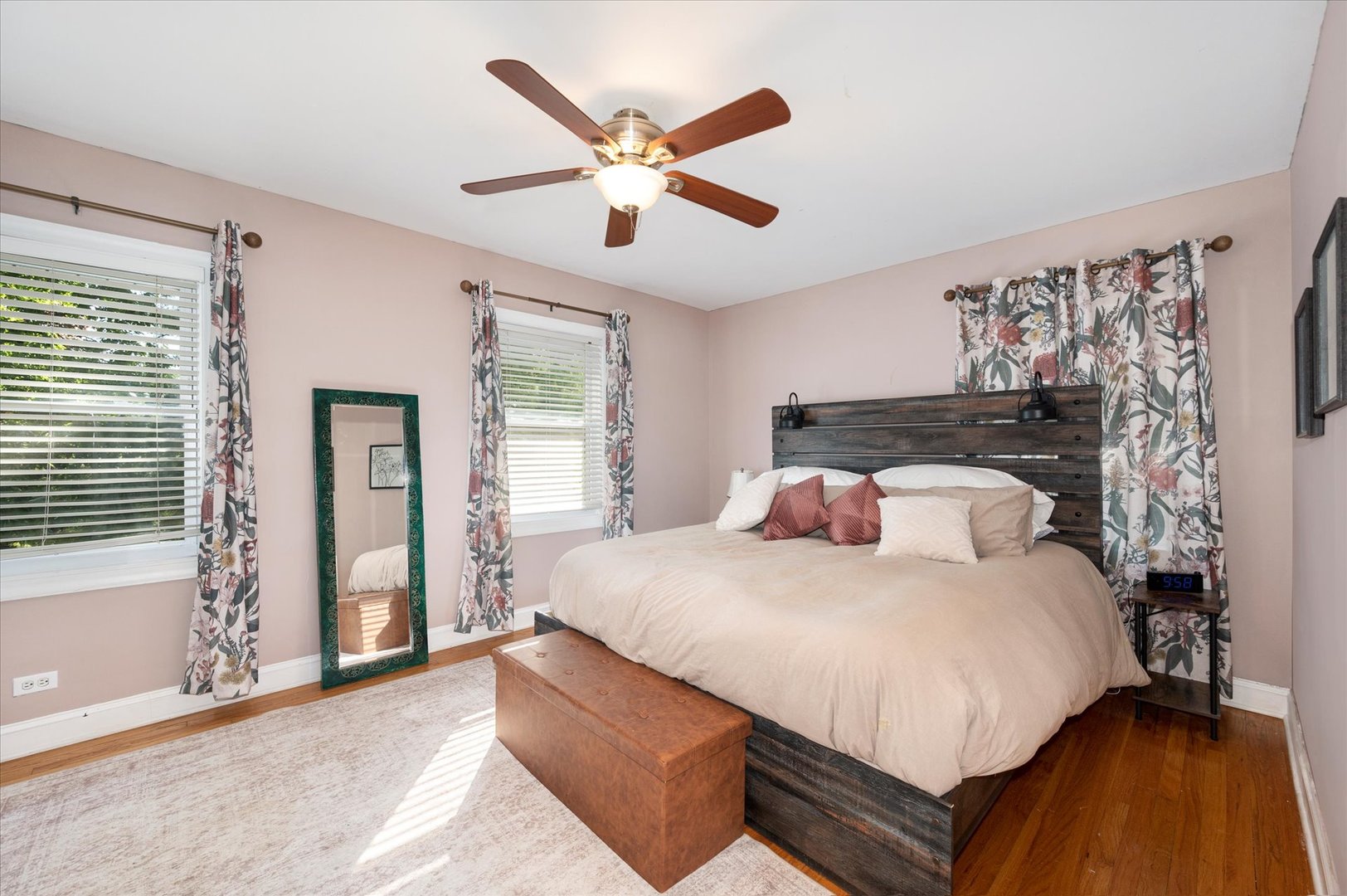 1157 Gunderson Avenue, Oak Park, IL 60304