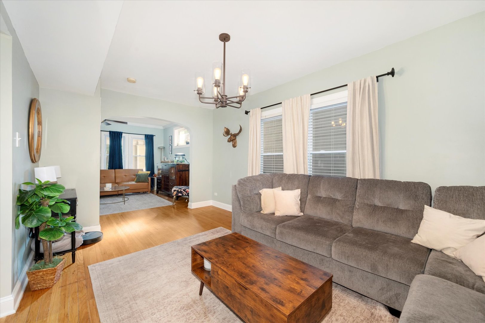 1157 Gunderson Avenue, Oak Park, IL 60304