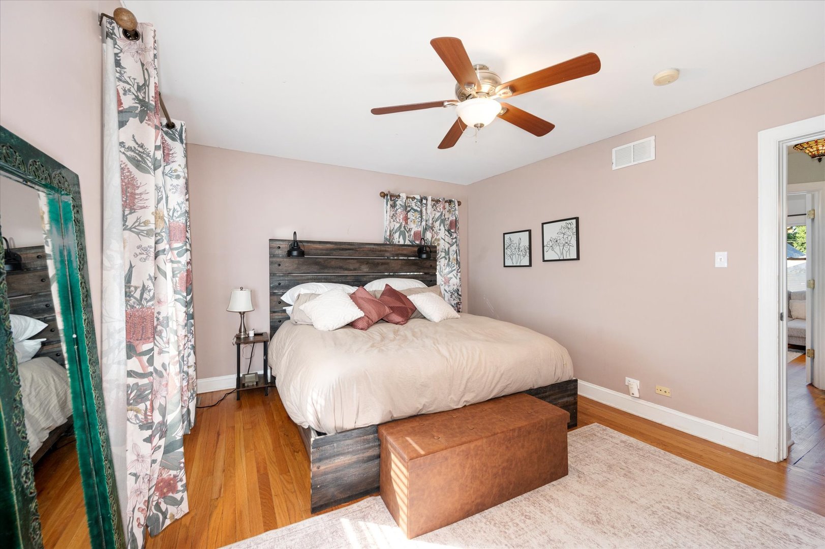 1157 Gunderson Avenue, Oak Park, IL 60304