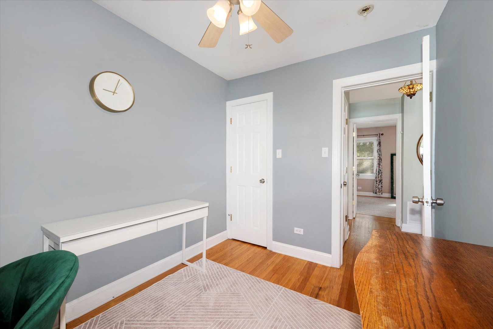 1157 Gunderson Avenue, Oak Park, IL 60304
