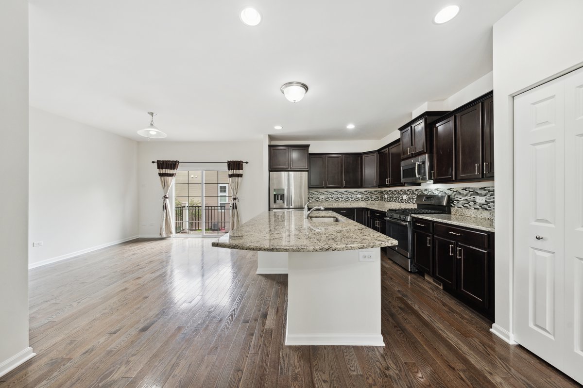 4277 Liberty Street #4277, Aurora, IL 60504