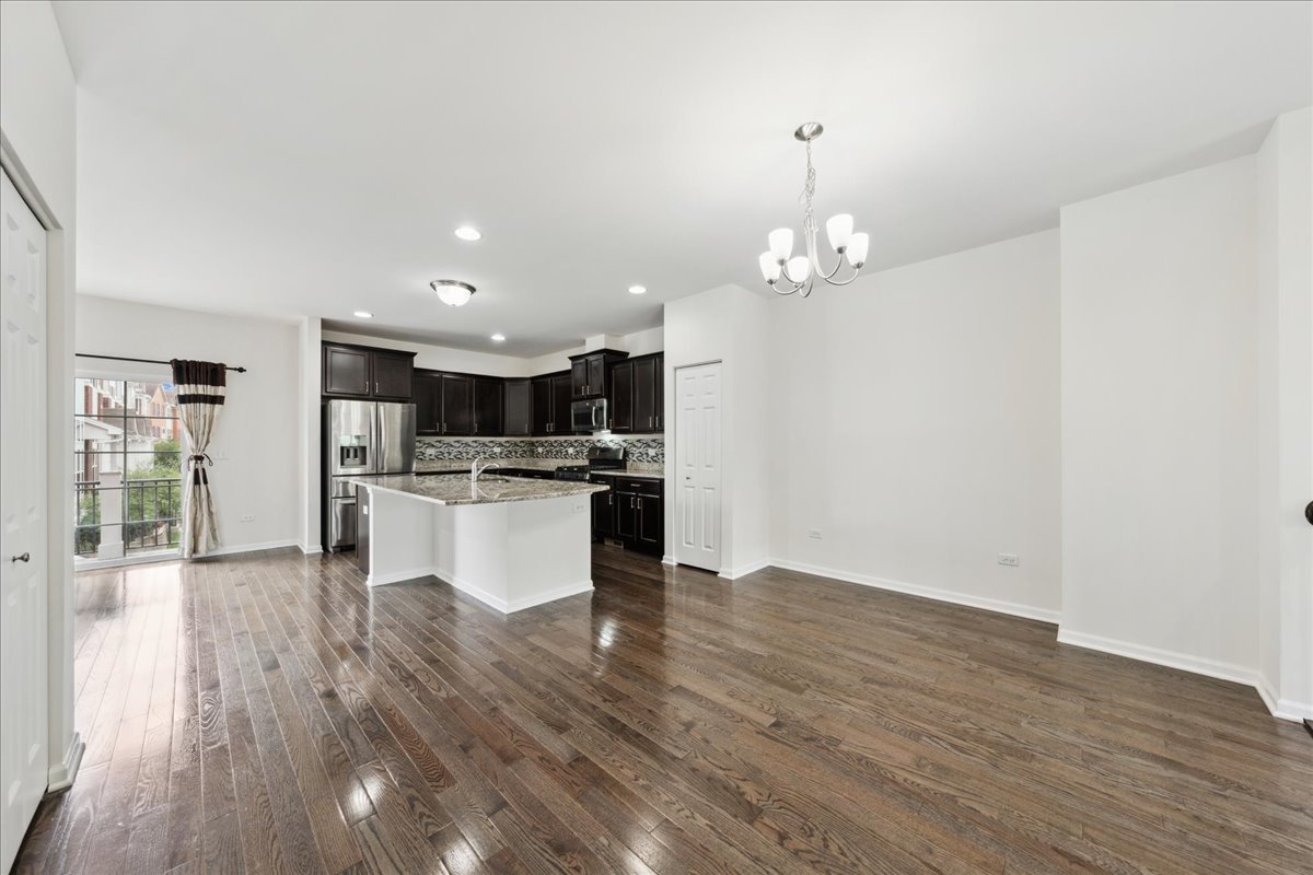 4277 Liberty Street #4277, Aurora, IL 60504