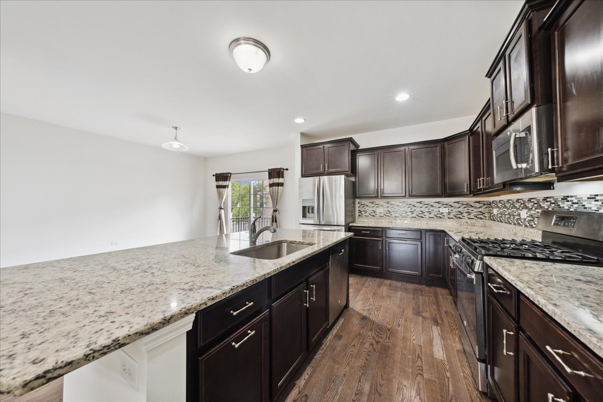 4277 Liberty Street #4277, Aurora, IL 60504