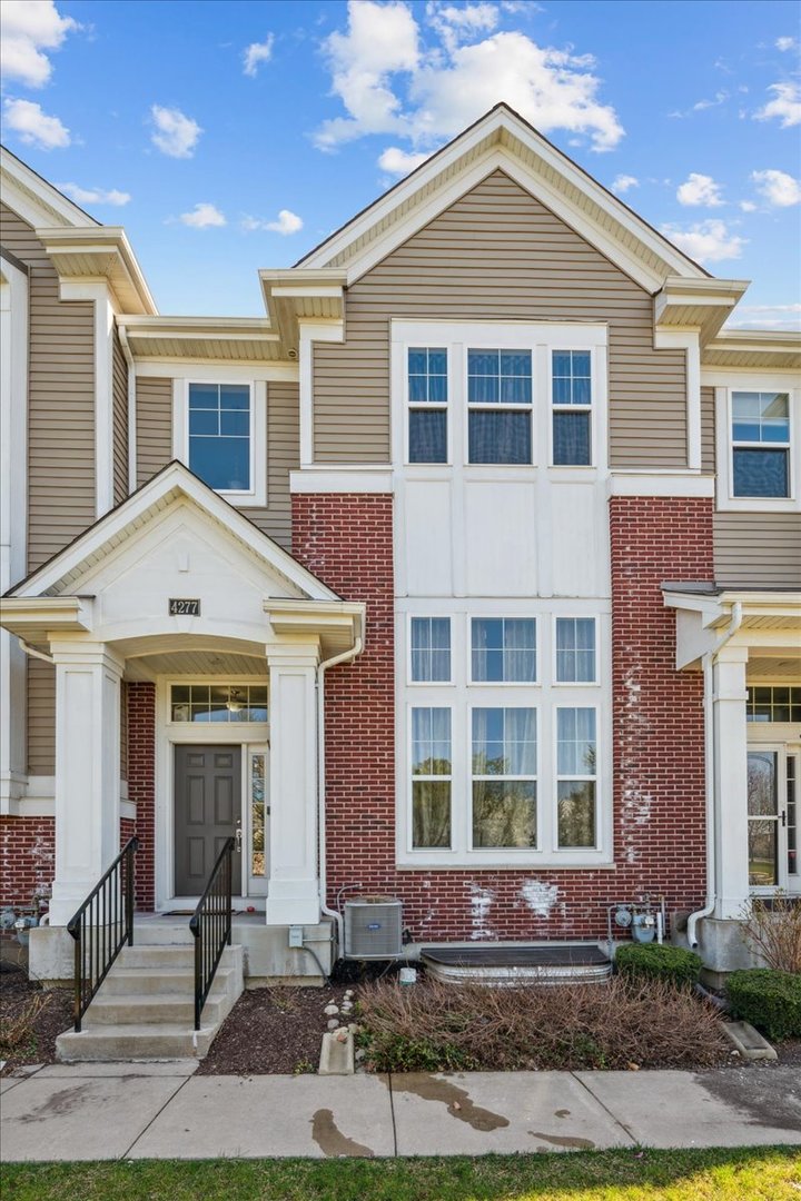 4277 Liberty Street #4277, Aurora, IL 60504