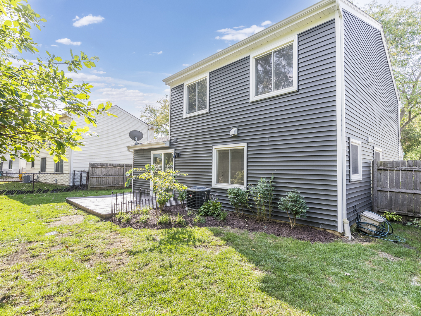 5015 Rochester Drive, Hoffman Estates, IL 60010