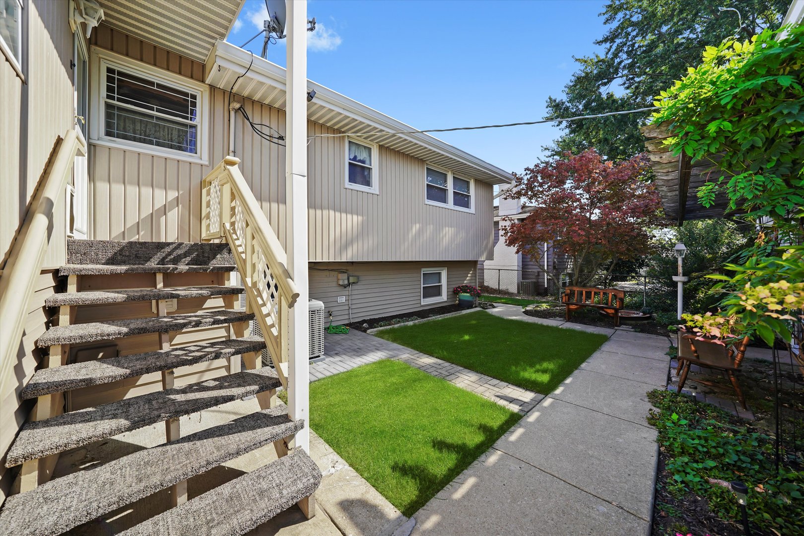 15100 Crescent Green Drive, Oak Forest, IL 60452