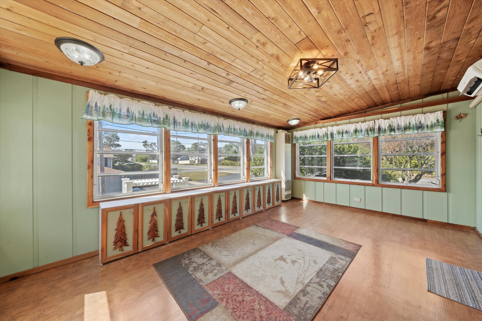 15100 Crescent Green Drive, Oak Forest, IL 60452