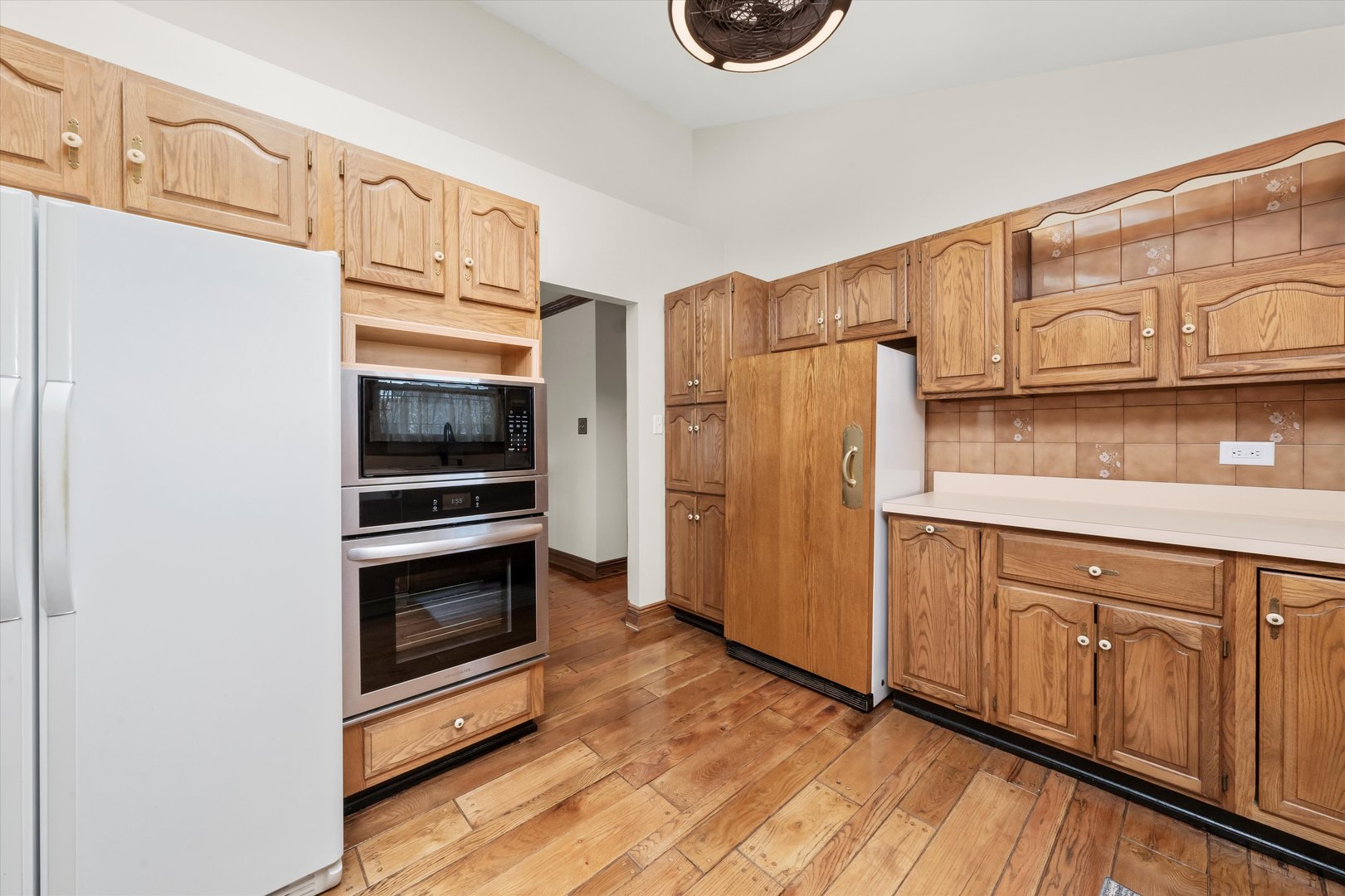 15100 Crescent Green Drive, Oak Forest, IL 60452