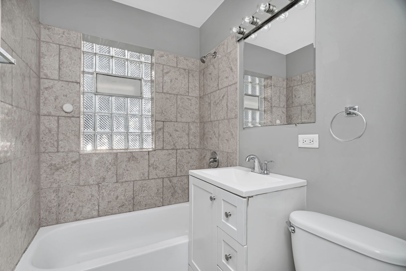 1481 Lincoln Avenue, Calumet City, IL 60409