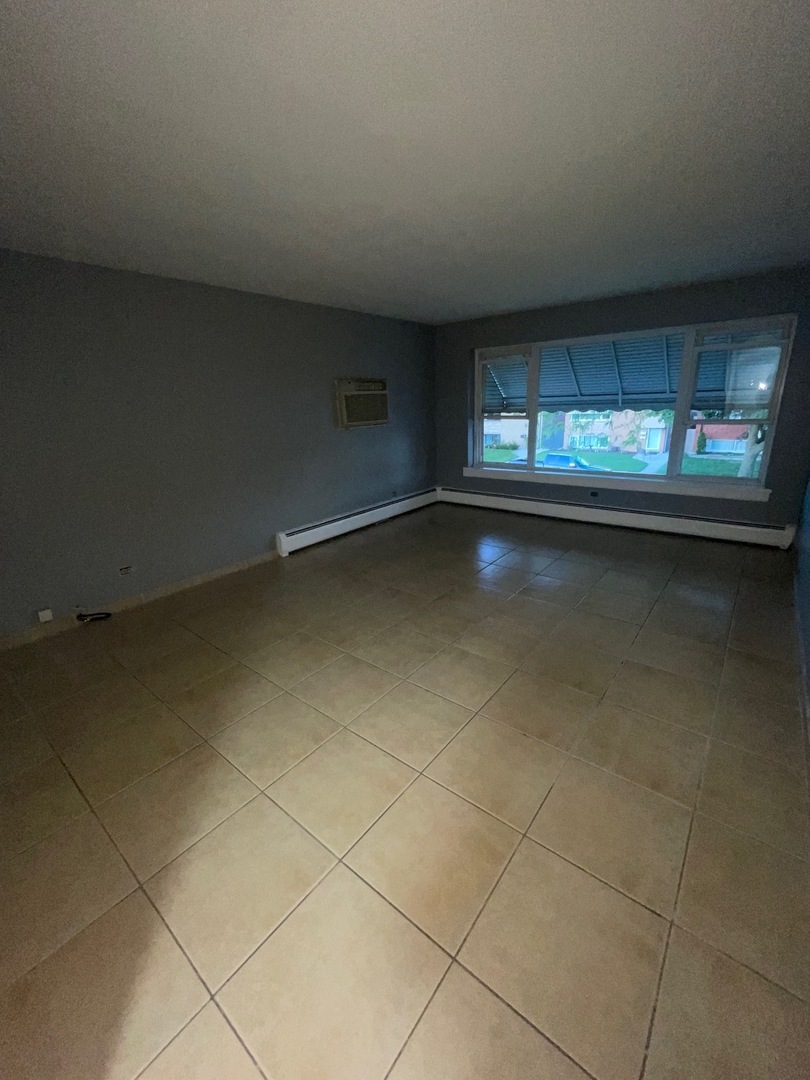 1610 N 23rd Avenue #2, Melrose Park, IL 60160