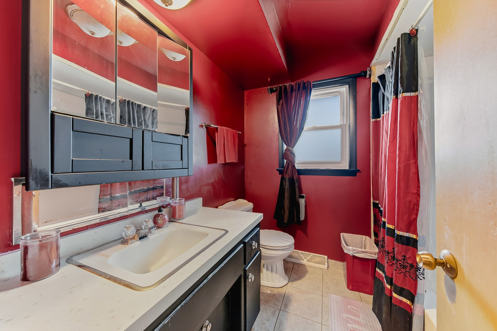 452 E 167th Street, South Holland, IL 60473