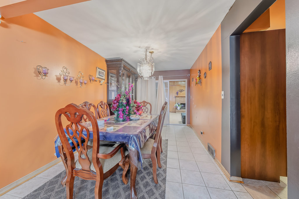 452 E 167th Street, South Holland, IL 60473