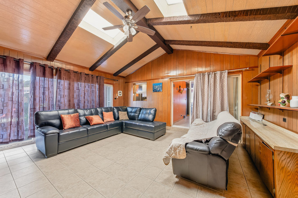 452 E 167th Street, South Holland, IL 60473