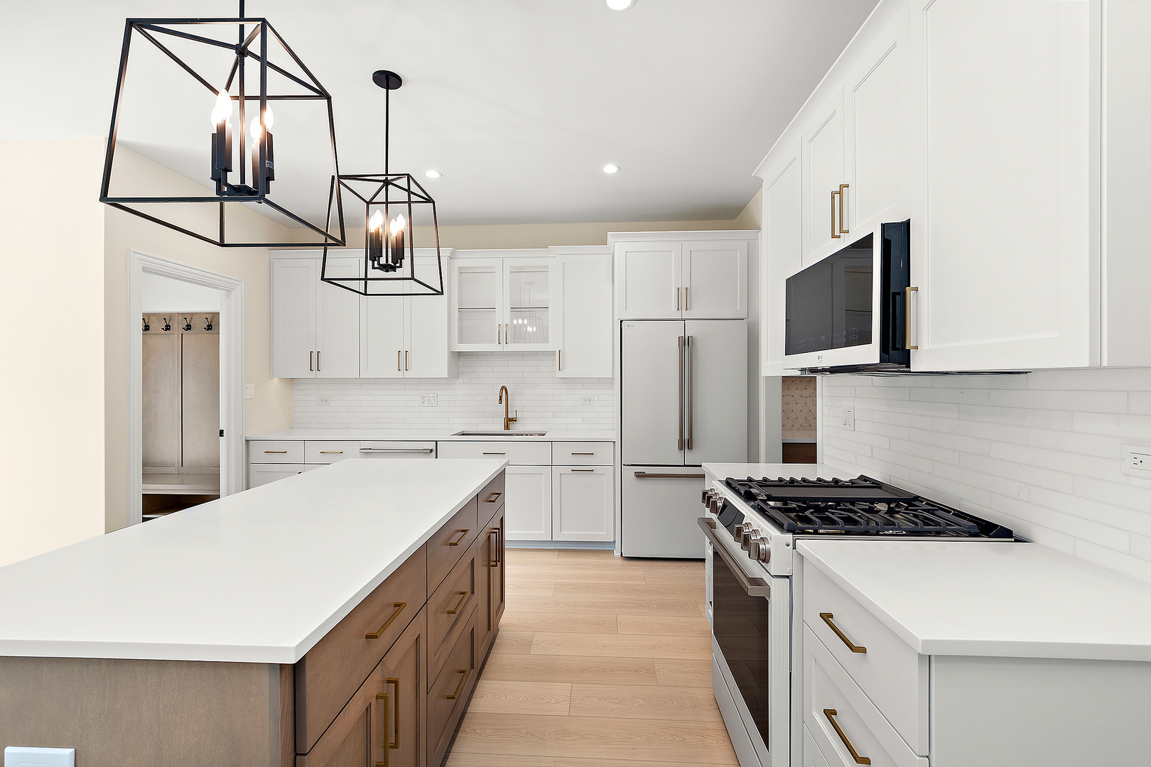 700 Czacki Street, Lemont, IL 60439