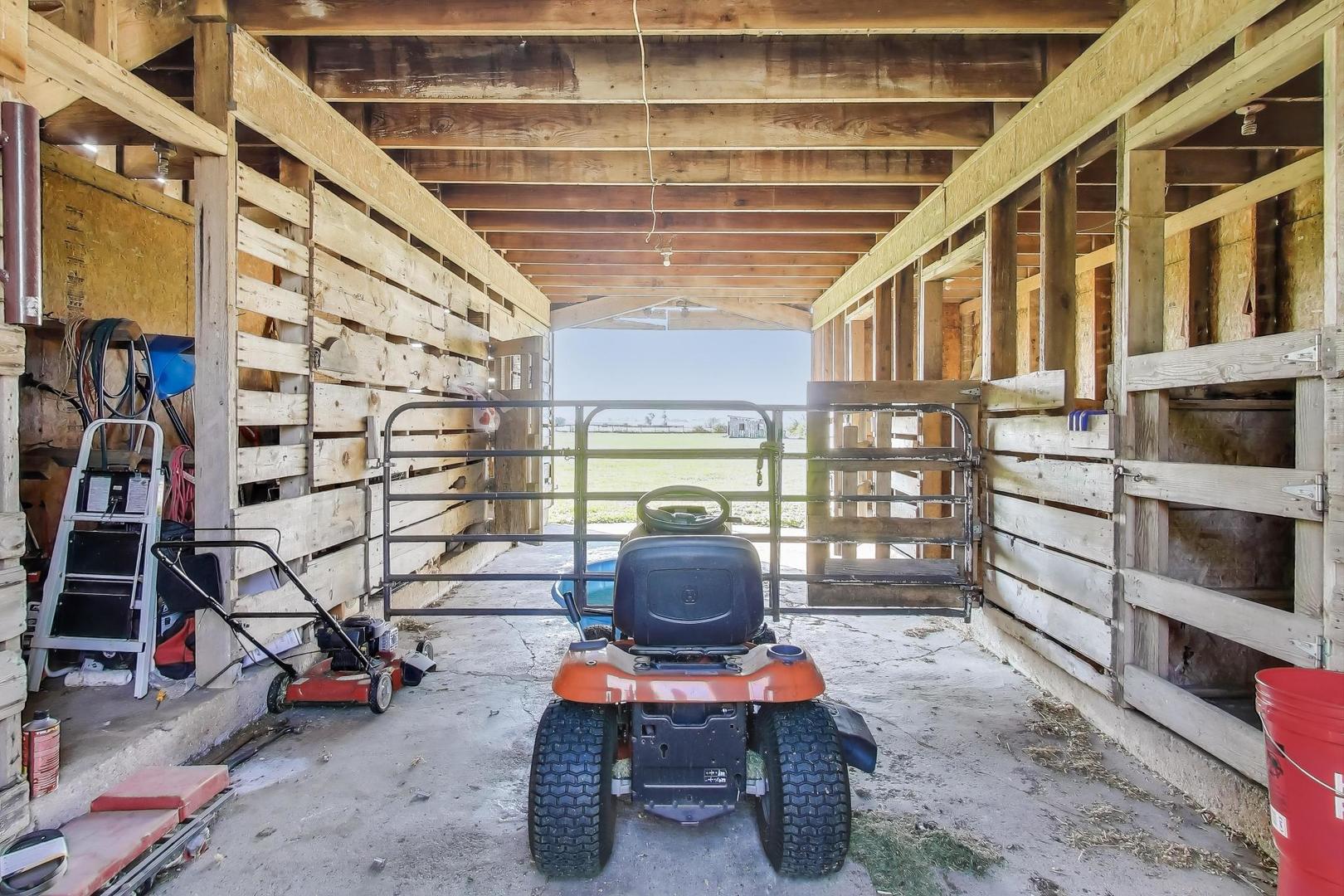 17128 Lukens Road, Sycamore, IL 60178