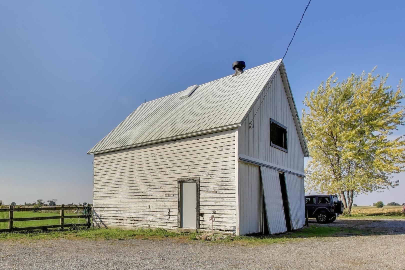 17128 Lukens Road, Sycamore, IL 60178