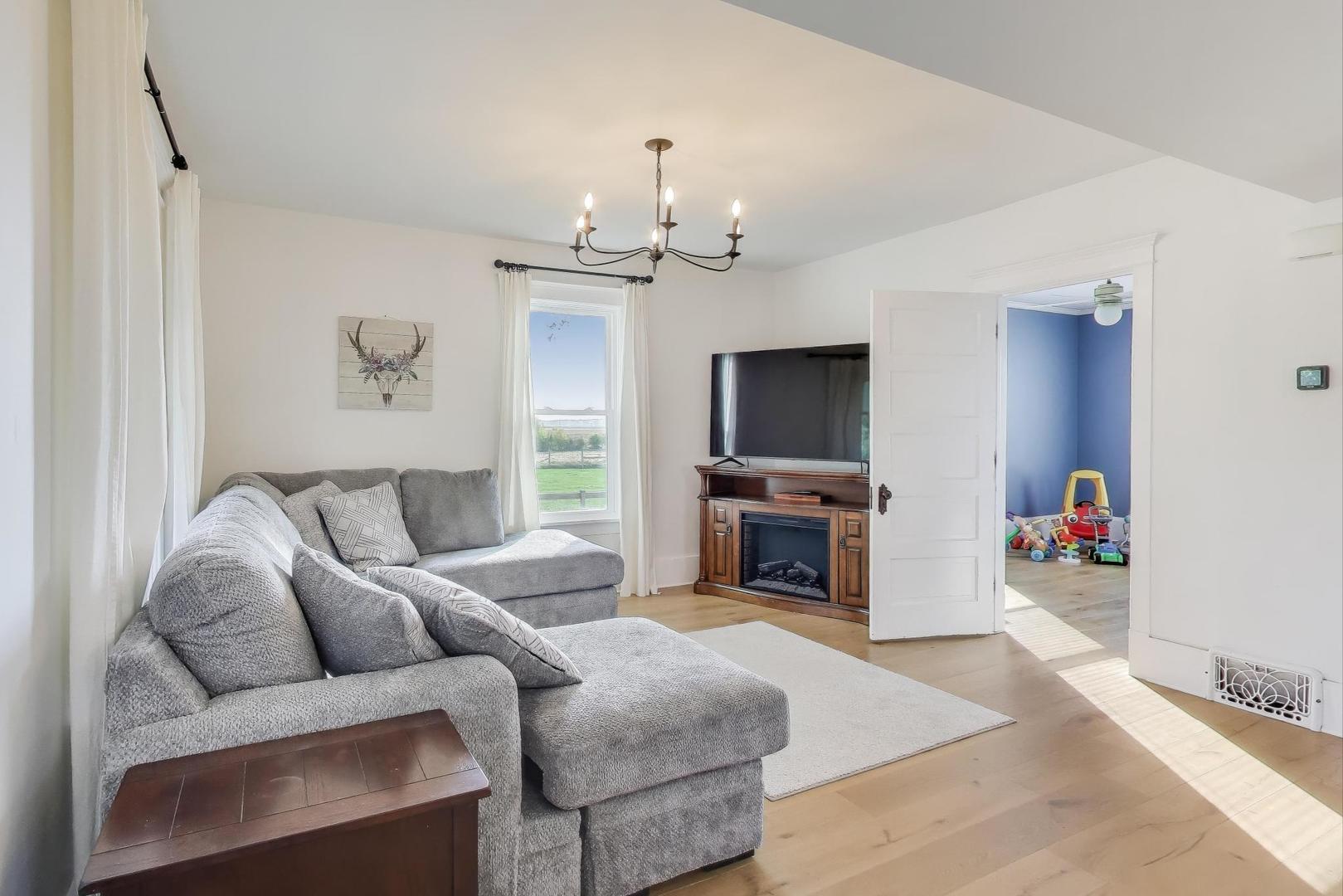 17128 Lukens Road, Sycamore, IL 60178