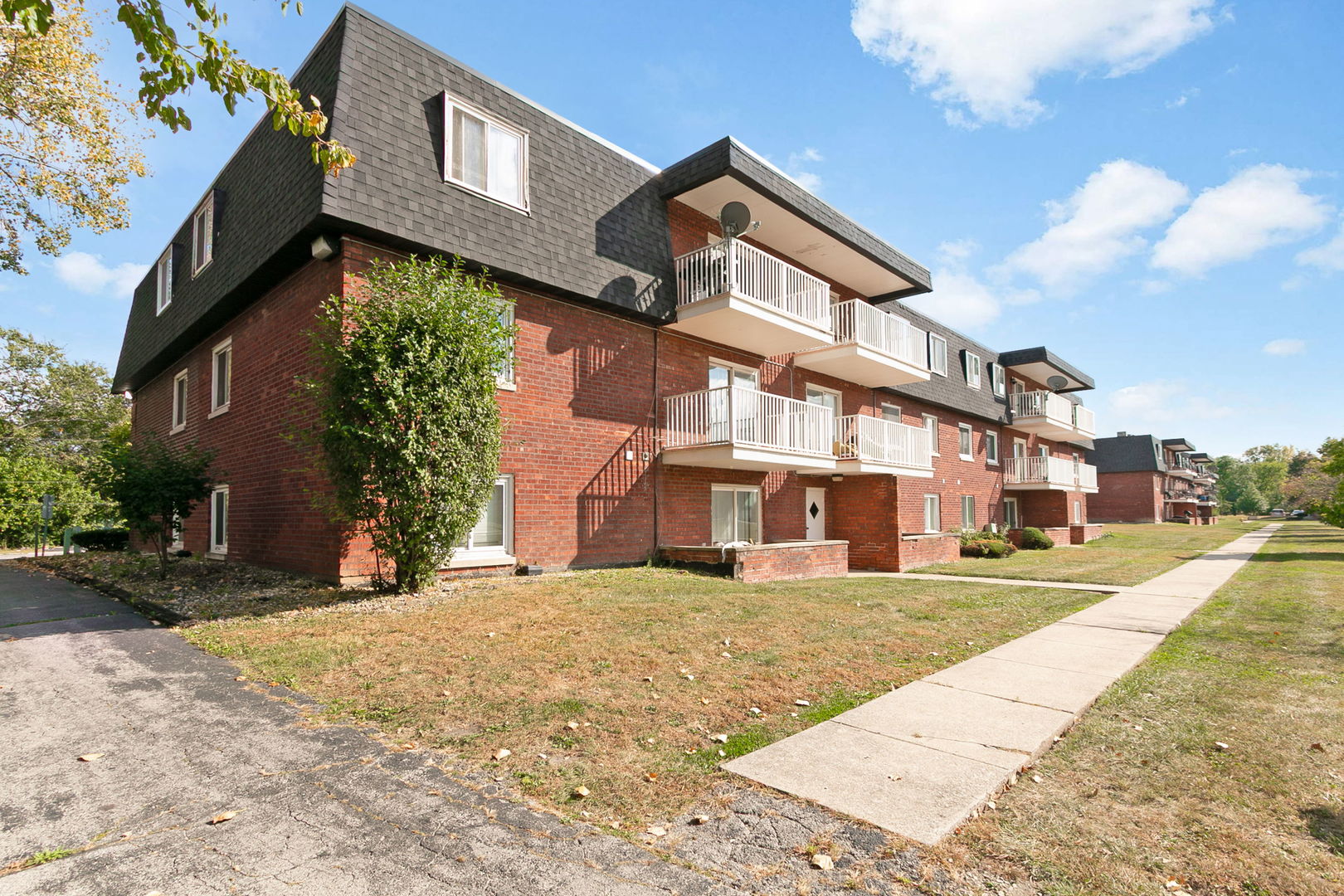 17000 Novak Drive #105, Hazel Crest, IL 60429