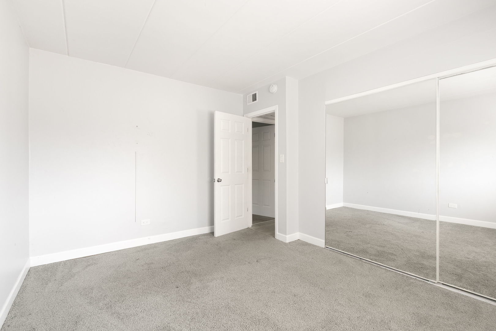 17000 Novak Drive #105, Hazel Crest, IL 60429