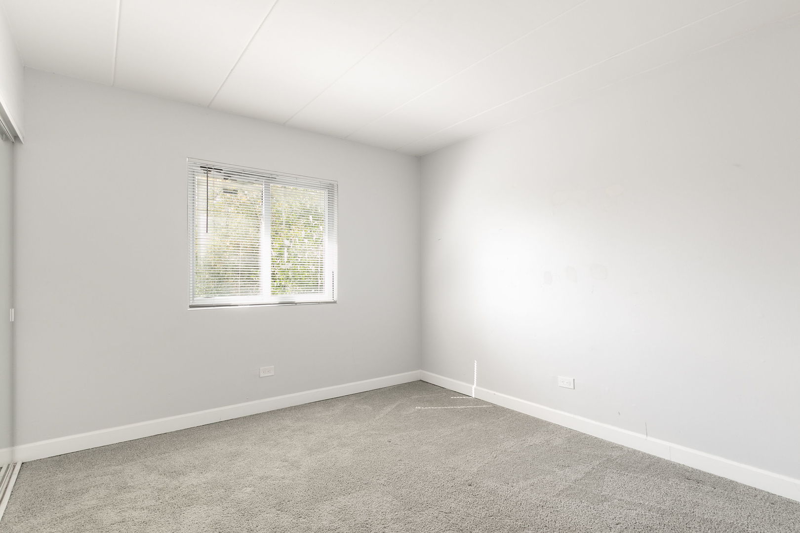 17000 Novak Drive #105, Hazel Crest, IL 60429