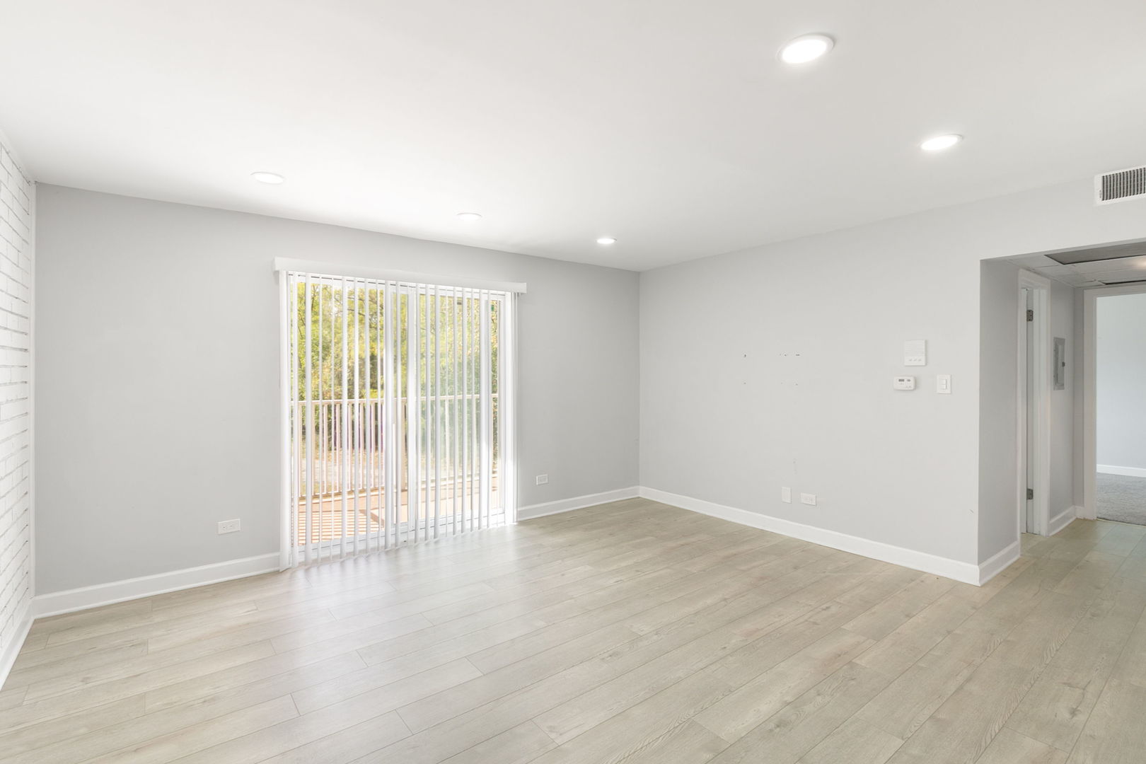 17000 Novak Drive #105, Hazel Crest, IL 60429