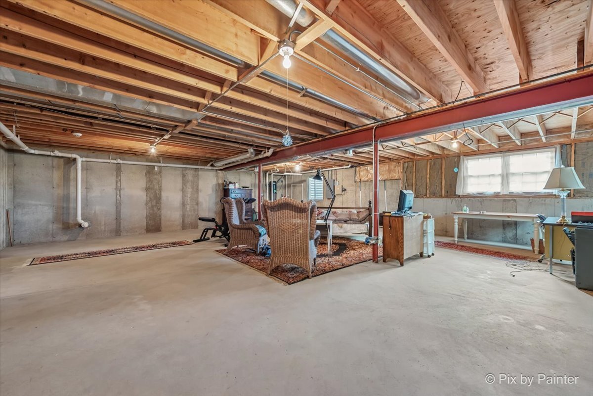 602 Woodside Terrace, Hampshire, IL 60140