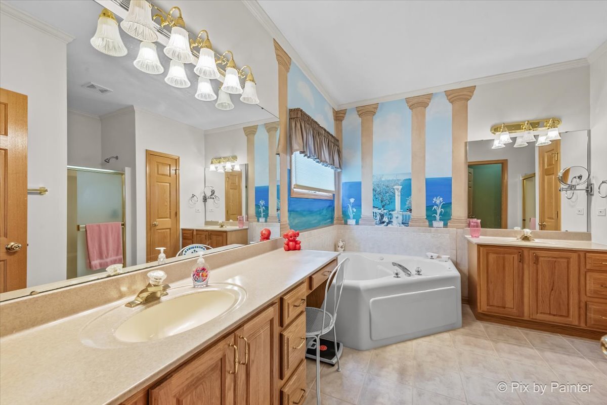 602 Woodside Terrace, Hampshire, IL 60140