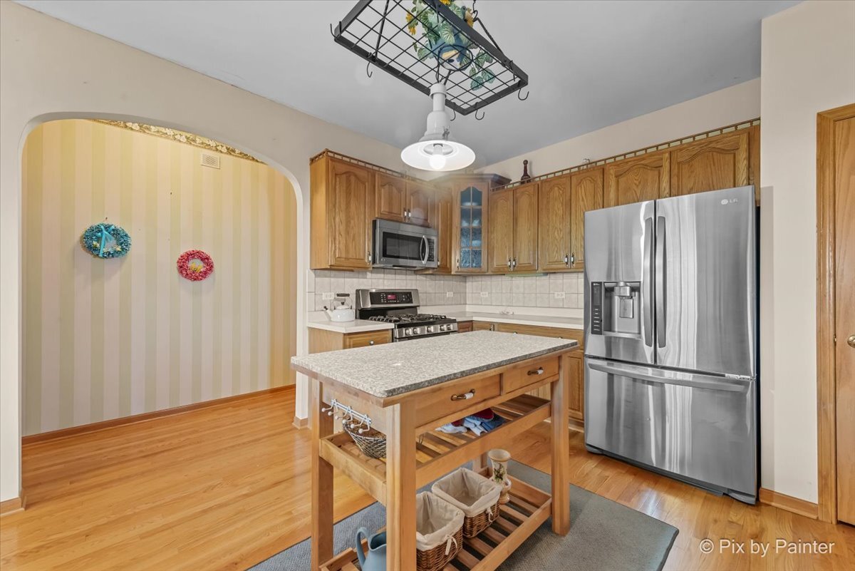 602 Woodside Terrace, Hampshire, IL 60140