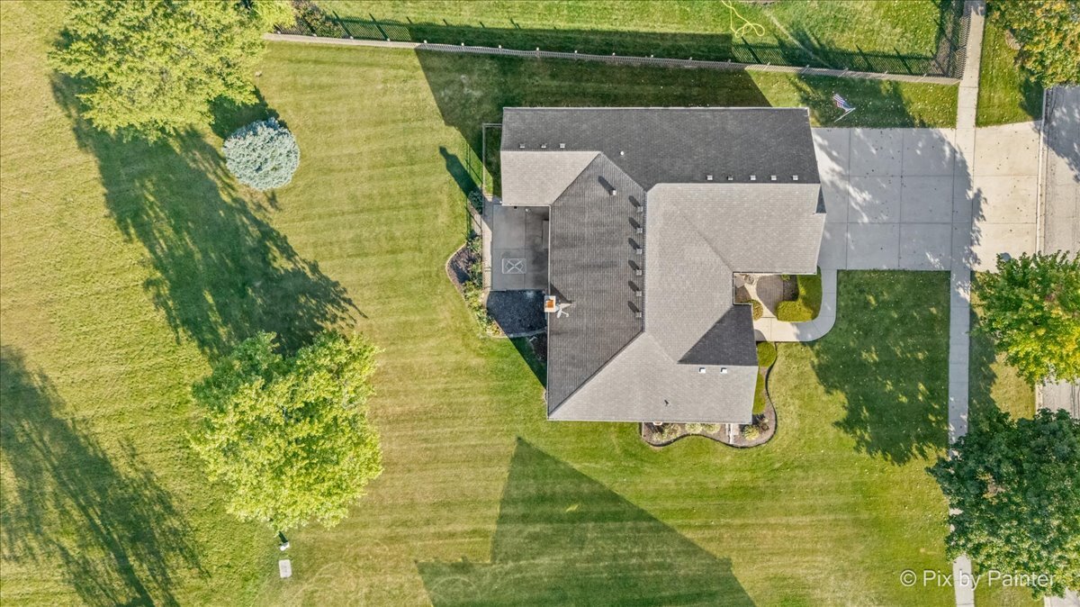 602 Woodside Terrace, Hampshire, IL 60140