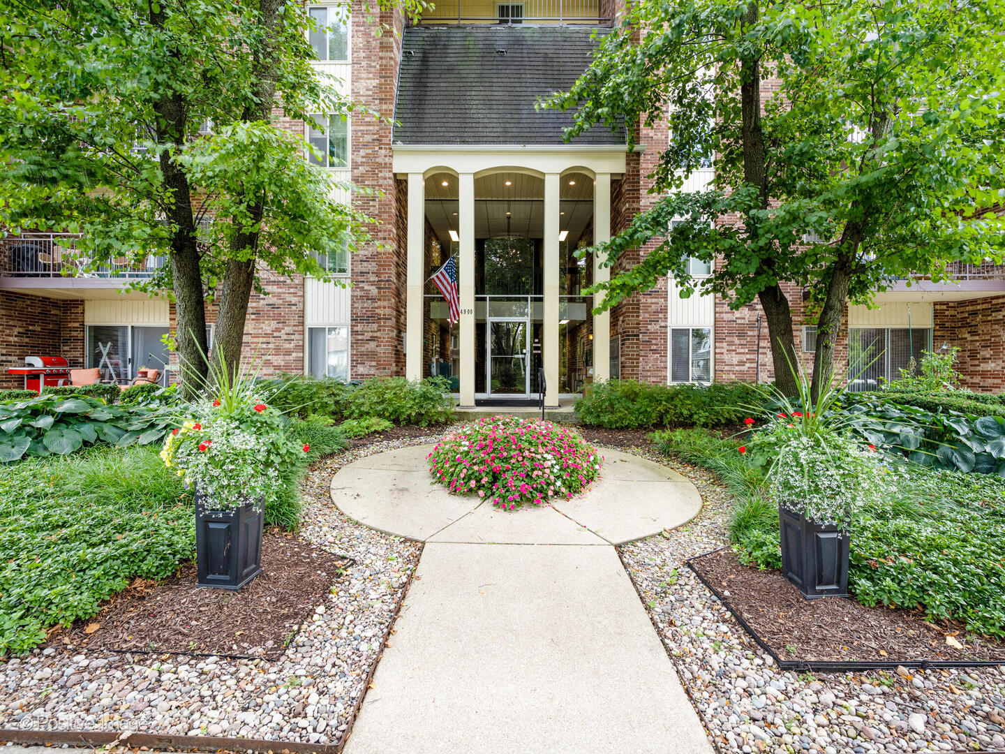 4900 Forest Avenue #108, Downers Grove, IL 60515