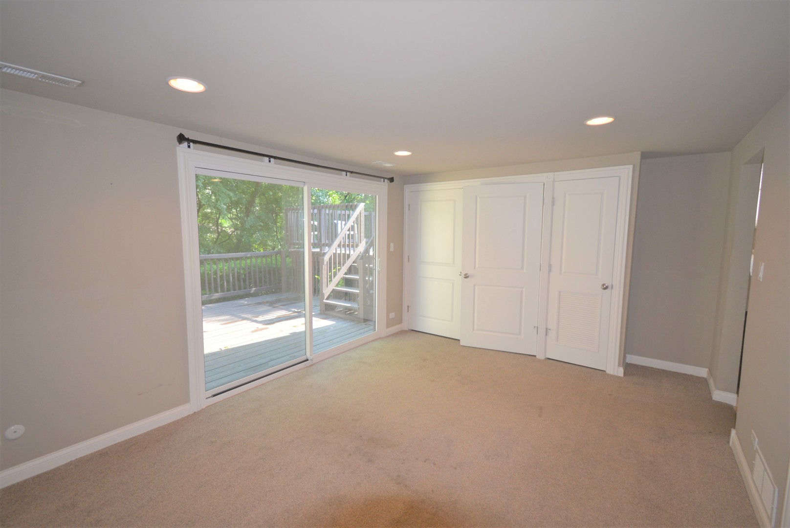 183 Cascade Drive, Indian Head Park, IL 60525