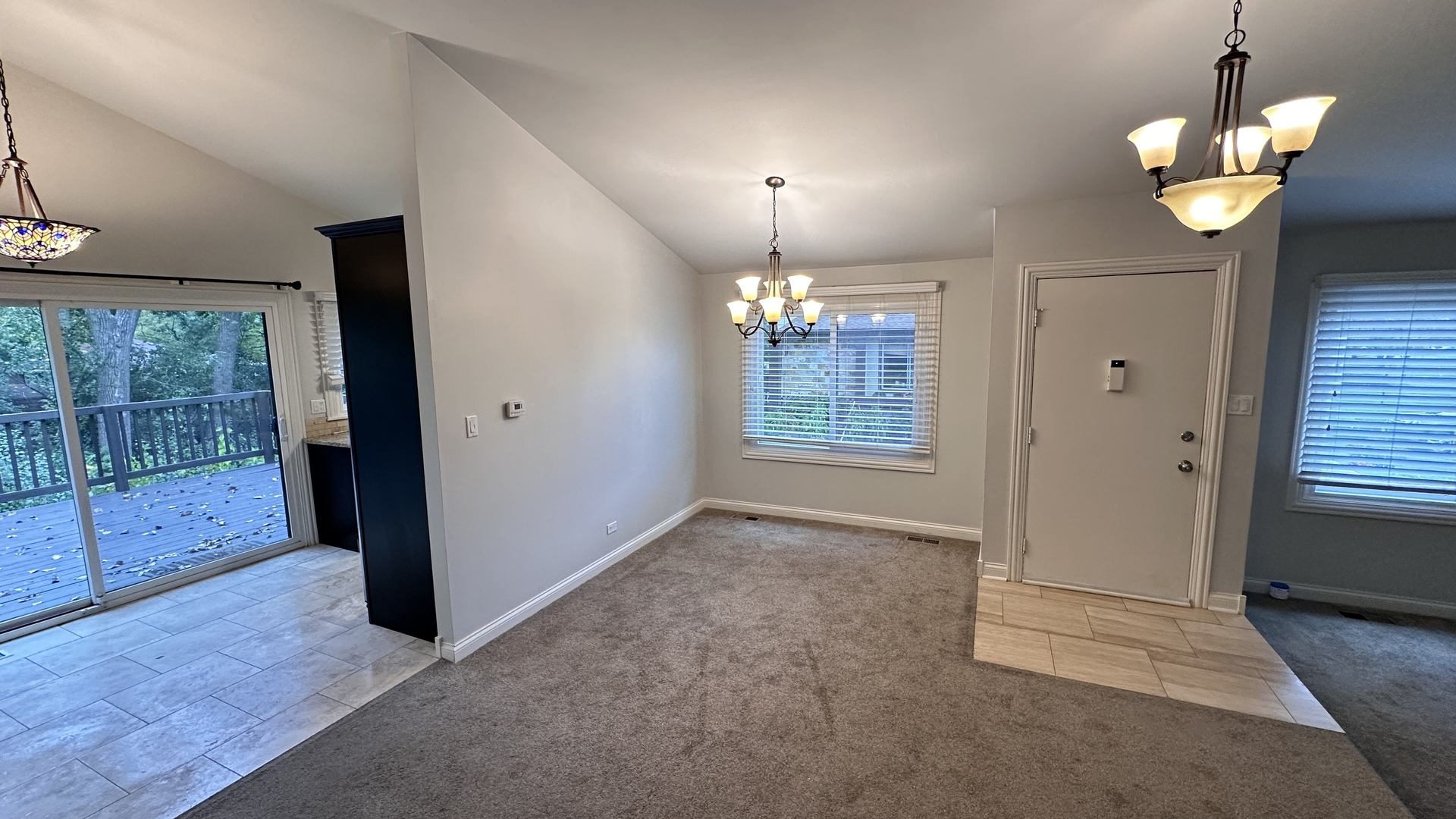 183 Cascade Drive, Indian Head Park, IL 60525