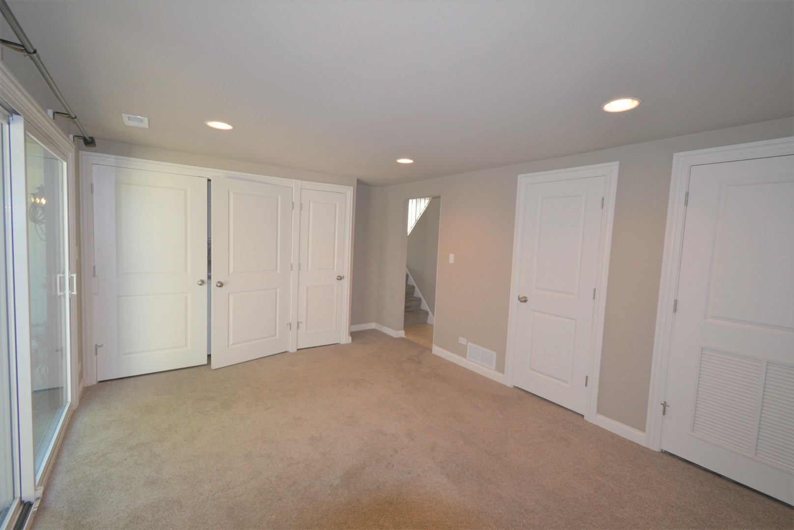 183 Cascade Drive, Indian Head Park, IL 60525