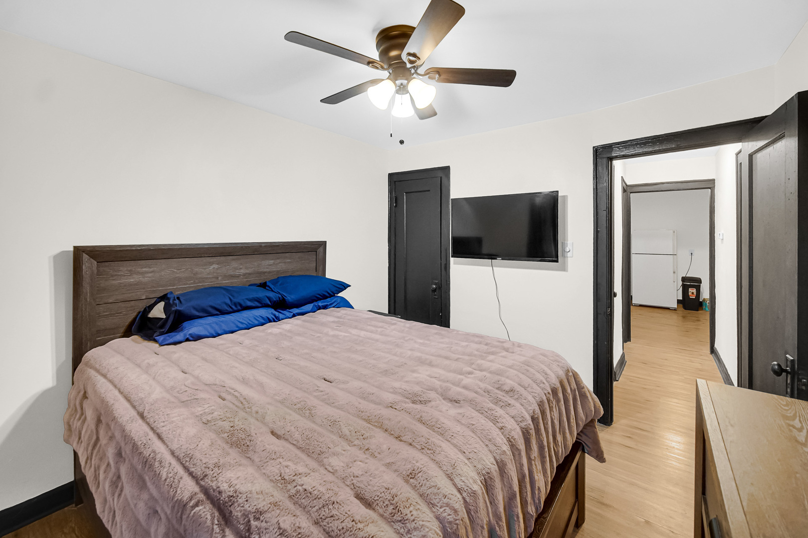 8907 S Cottage Grove Avenue, Chicago, IL 60619