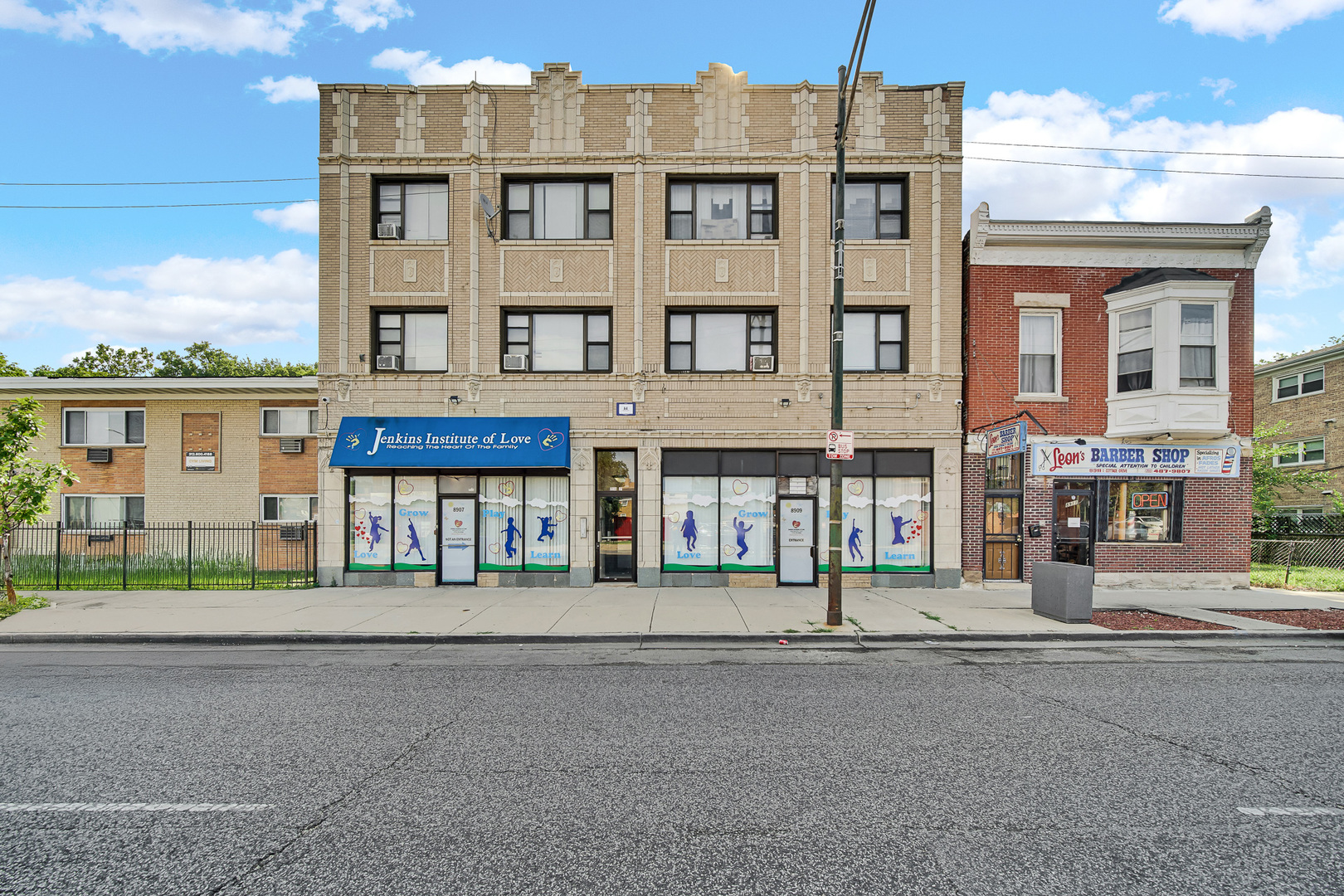 8907 S Cottage Grove Avenue, Chicago, IL 60619