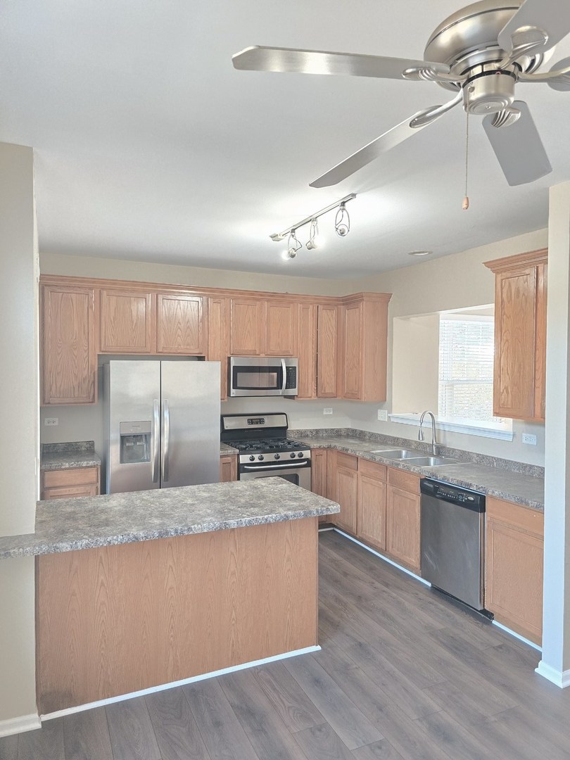 3401 Kentshire Circle #3401, Aurora, IL 60504
