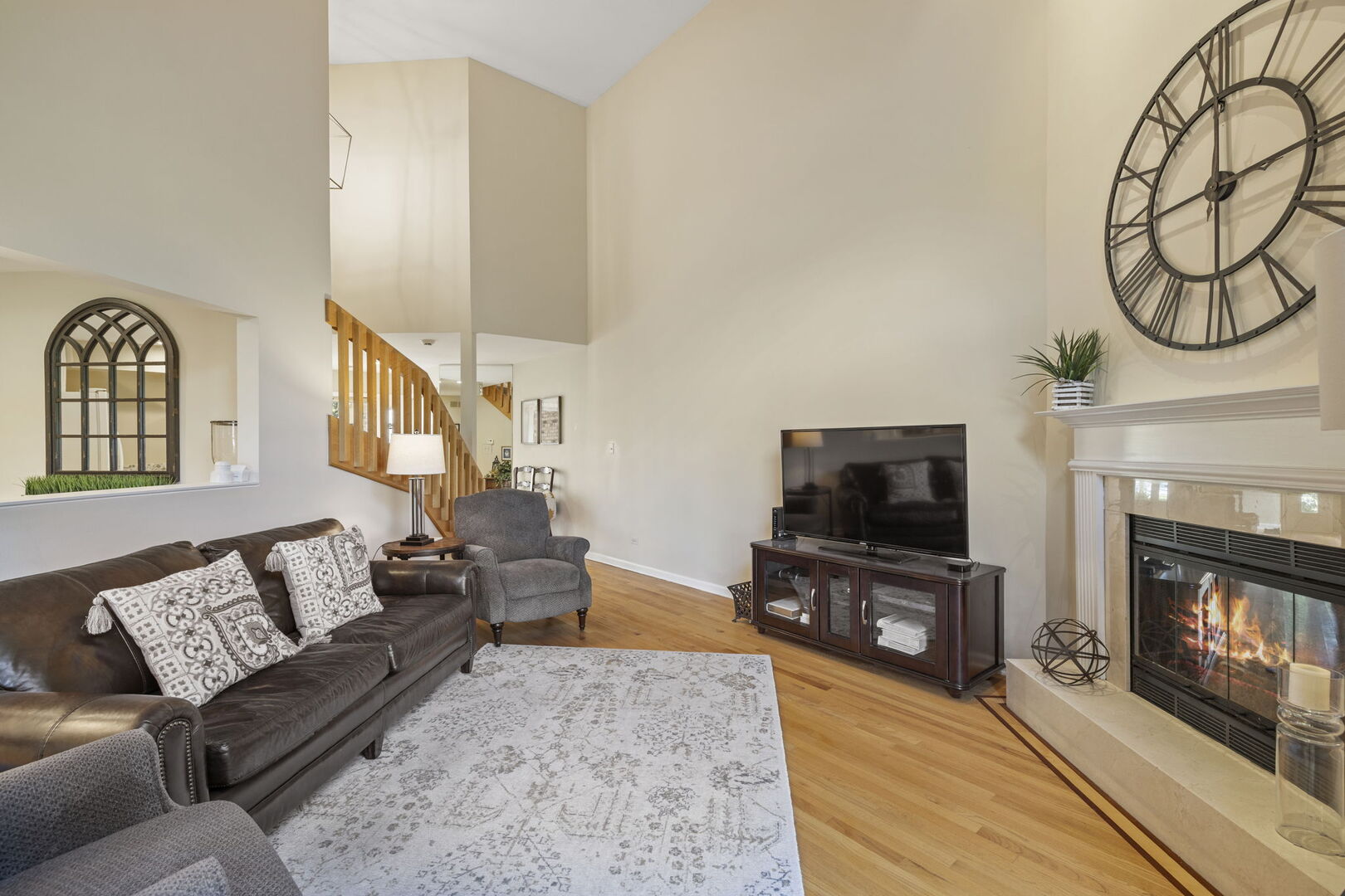 8521 Evergreen Lane, Darien, IL 60561