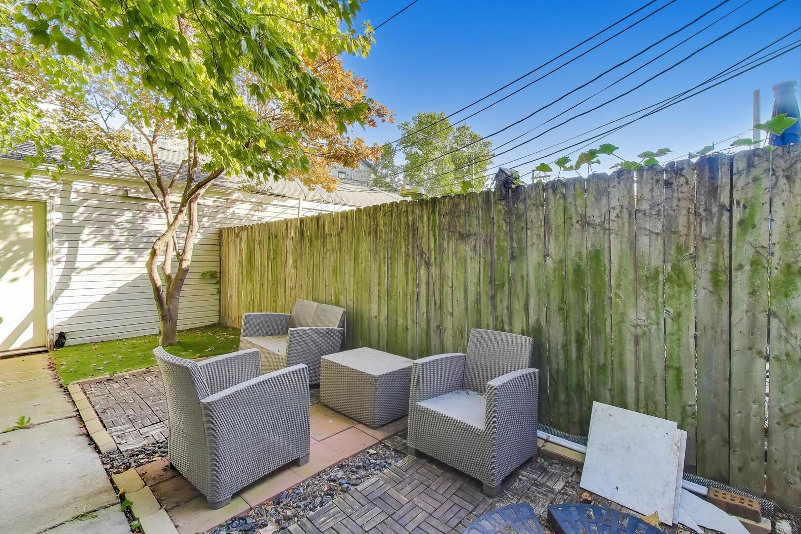 2318 W Flournoy Street #G, Chicago, IL 60612
