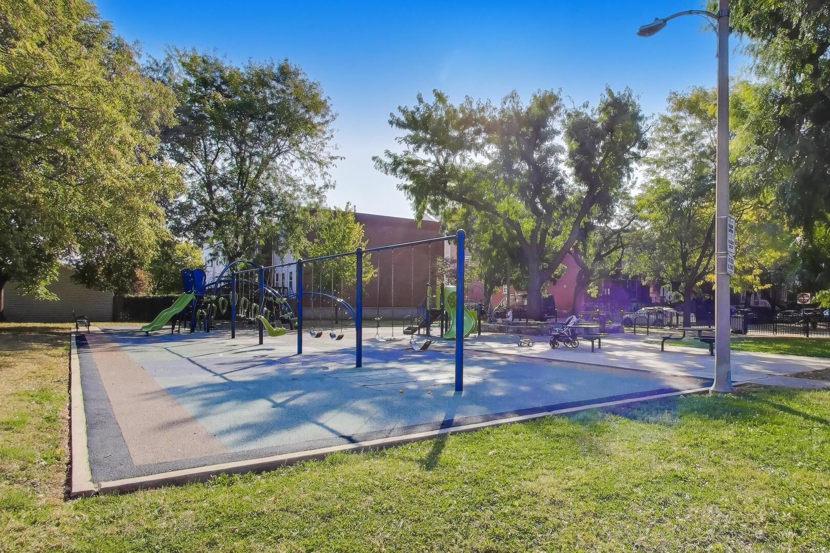 2318 W Flournoy Street #G, Chicago, IL 60612