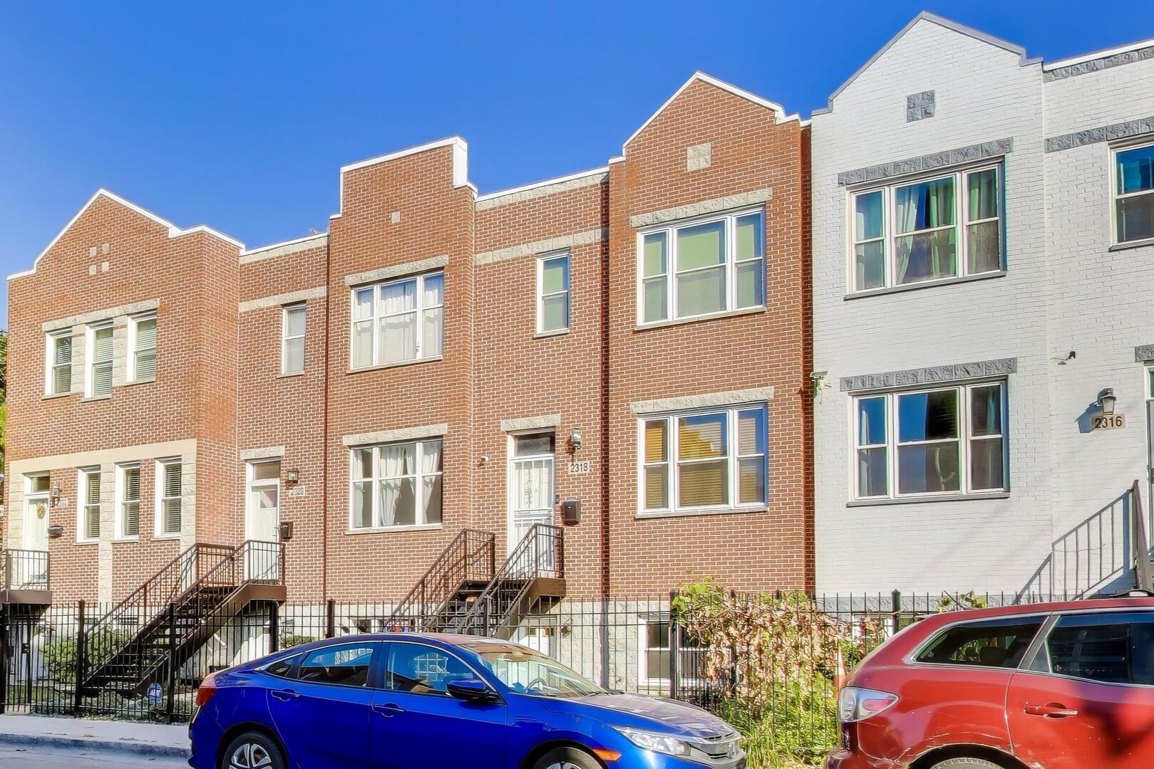2318 W Flournoy Street #G, Chicago, IL 60612