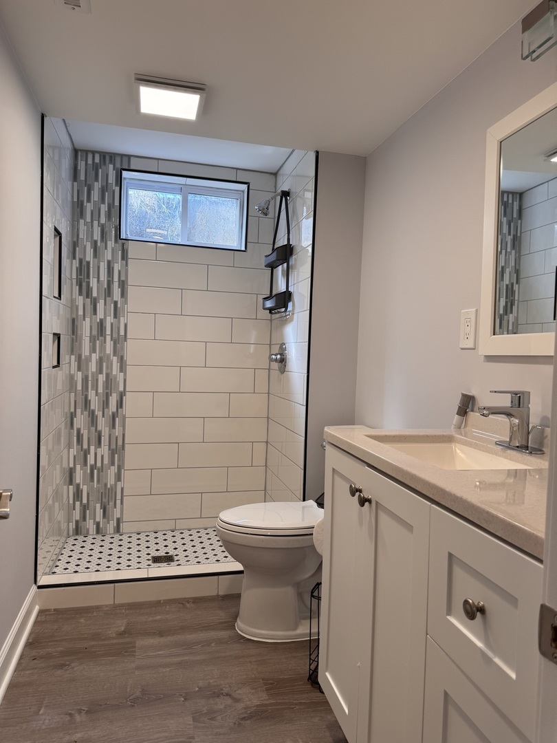316 Plum Street, Lake In The Hills, IL 60156