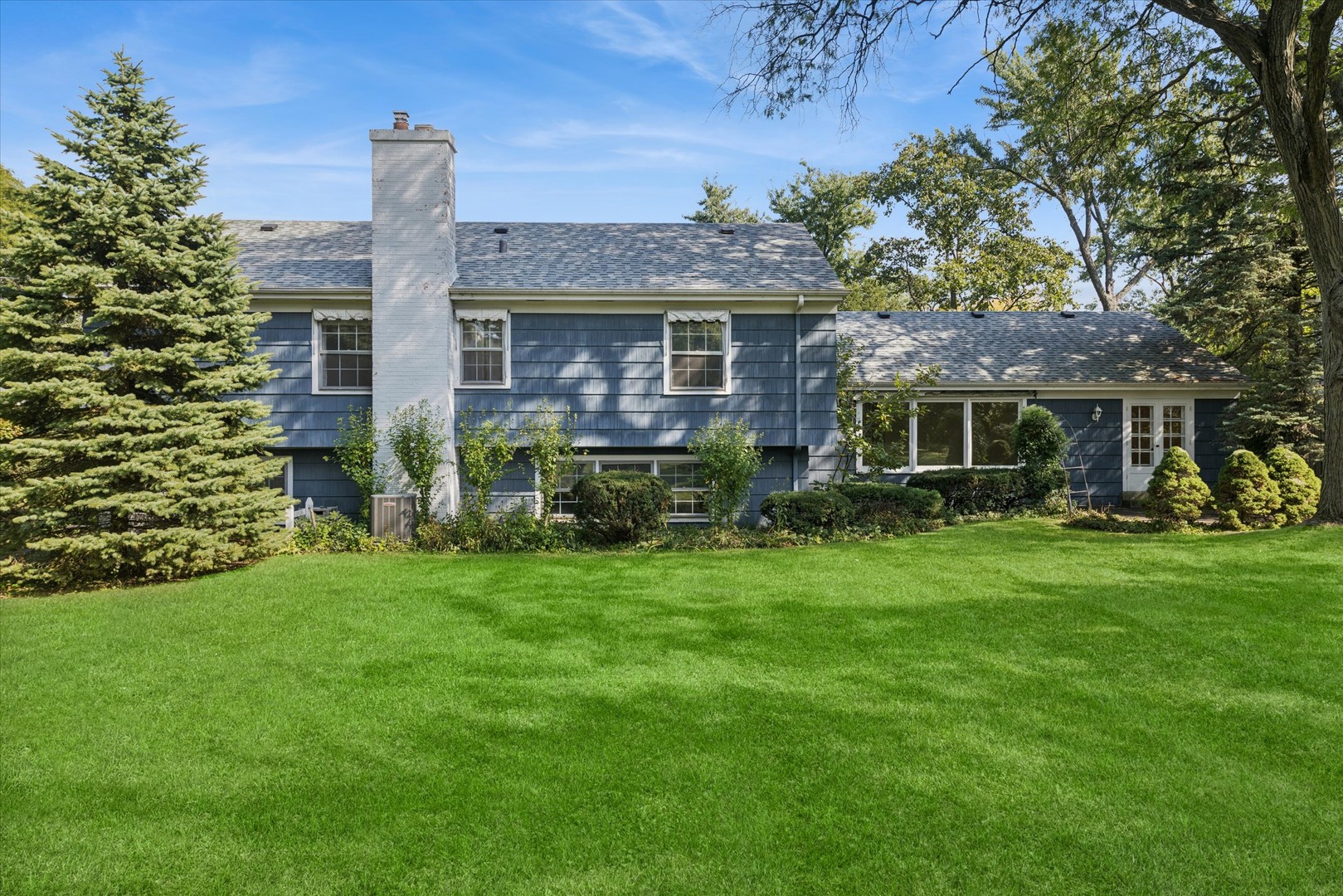 930 Harding Road, Hinsdale, IL 60521