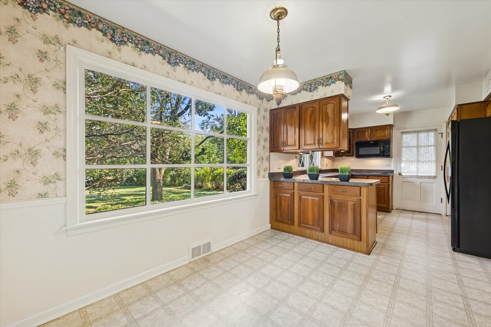 930 Harding Road, Hinsdale, IL 60521