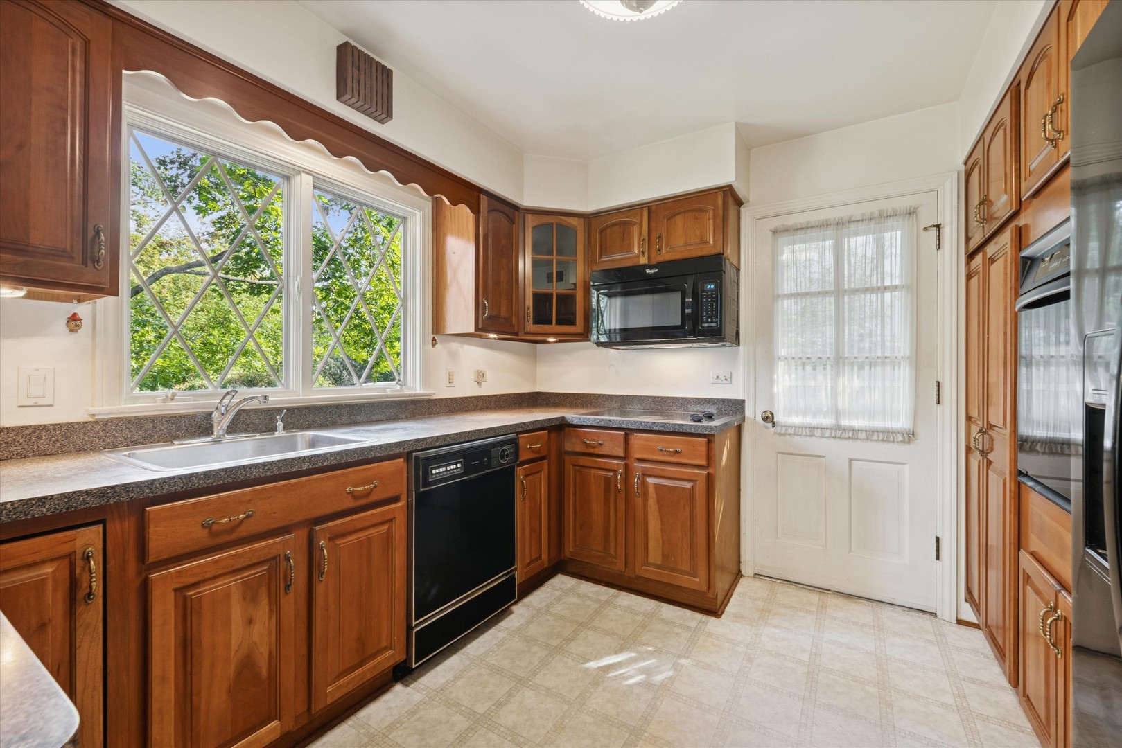 930 Harding Road, Hinsdale, IL 60521