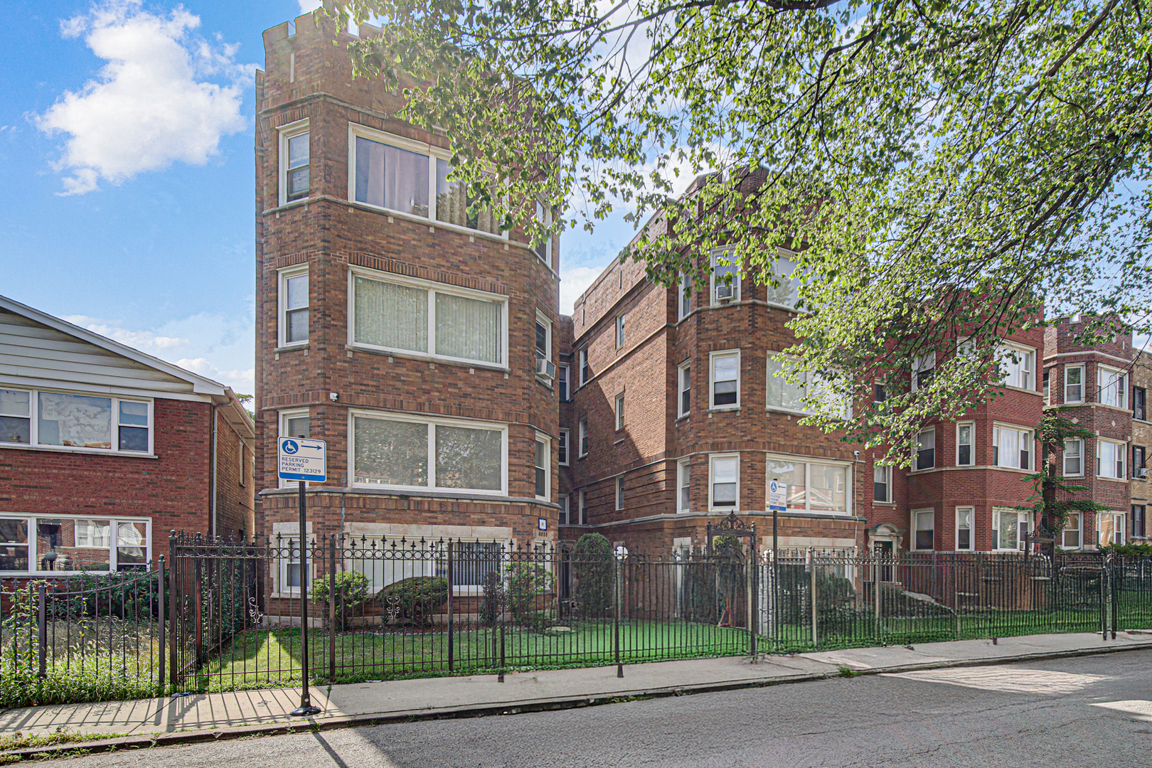 8018 S Eberhart Avenue, Chicago, IL 60619