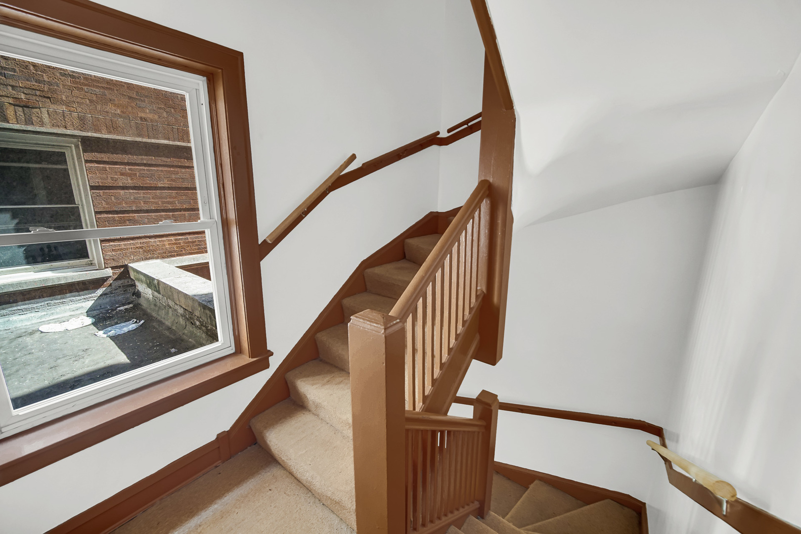 8018 S Eberhart Avenue, Chicago, IL 60619