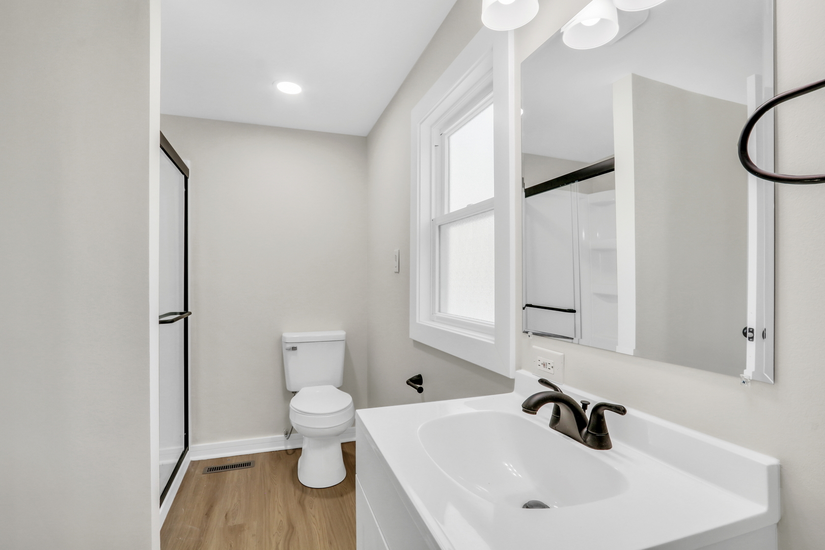 27065 N RIDGE Street, Wauconda, IL 60084