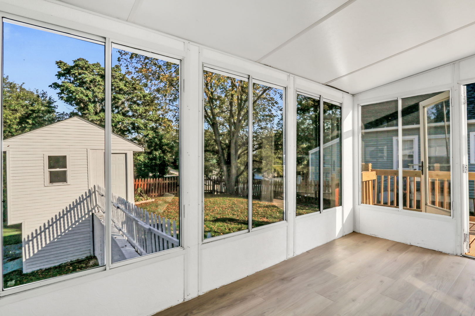 27065 N RIDGE Street, Wauconda, IL 60084