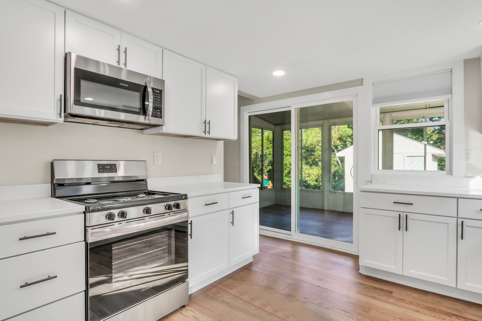 27065 N RIDGE Street, Wauconda, IL 60084